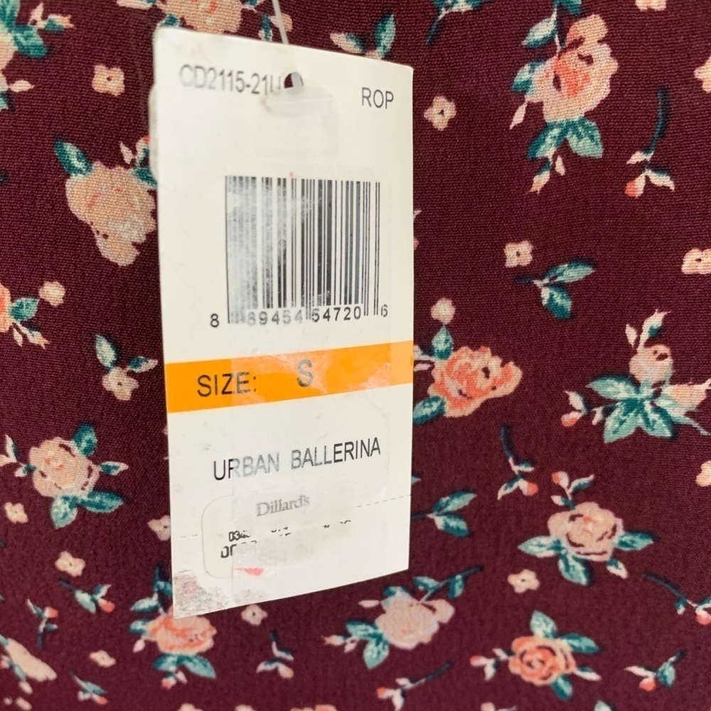 Coco and Jaimeson Burgundy Floral Babydoll Dress - Picture 14 of 16